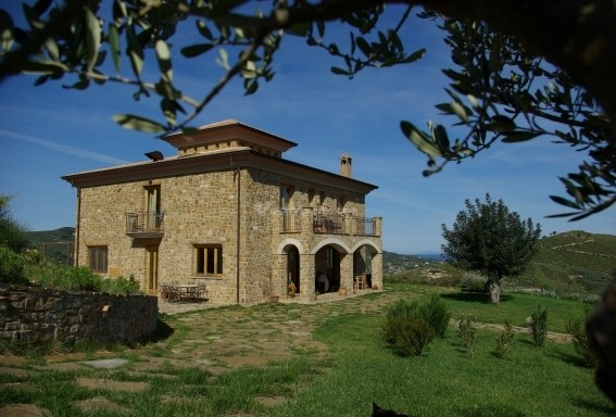 SULLE ONDE DELLA COLLINA  dallo Chef Danilo e Godi del PANORAMA sulla BAIA di OGLIASTRO MARINA a PUNTA LICOSA
